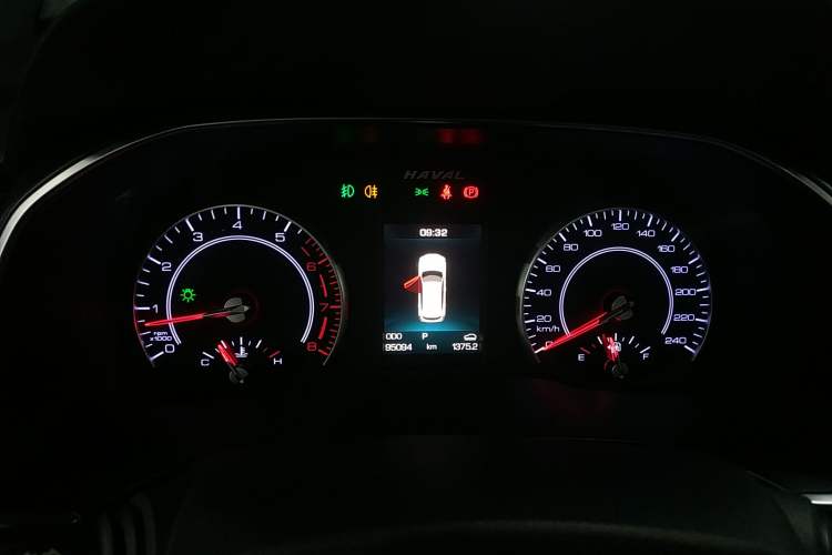 Used Haval H6 2017 Red Label 2.0T Automatic Two-Wheel Drive ZhiShang Model Instrument Cluster