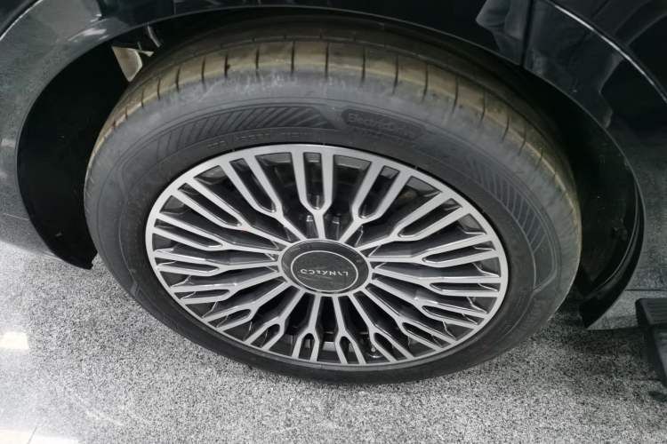 Used Lynk & Co 900 2025 2.0T Exploration Edition
