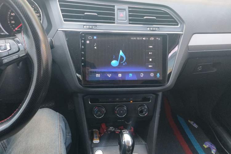 Used Volkswagen Tiguan L 2018 330TSI Automatic Two-Wheel Drive Luxury Edition Audio And AC Panel