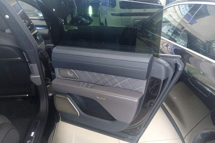 Used Nio ET9 2025 100 kWh
