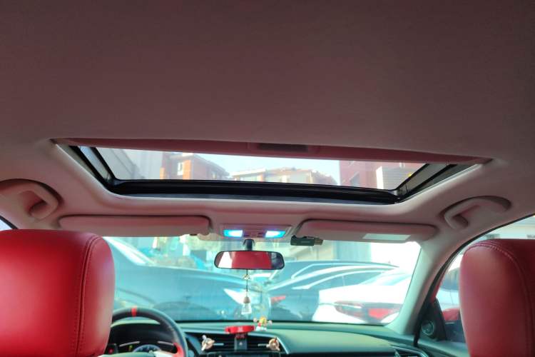 Used Honda Civic 2016 220TURBO CVT Luxury Edition
