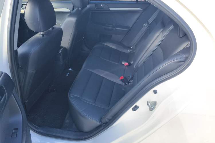 Used Mitsubishi Lancer EX 2015 1.6L Manual Fashion Edition