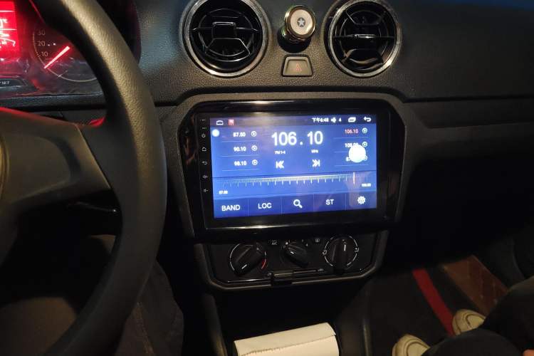 Used Volkswagen Jetta 2017 1.4L Manual Fashion Edition
