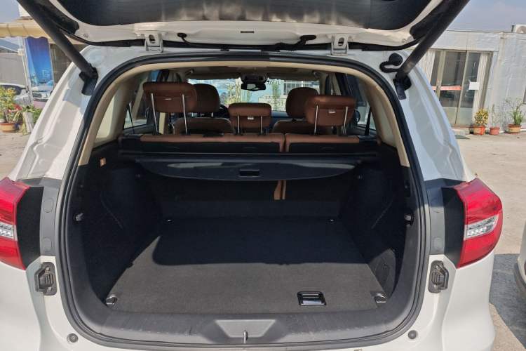 Used Haval H8 2015 2.0T Two-Wheel-Drive Elite Version