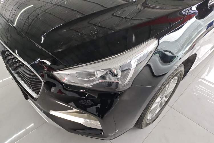 Used Haval M6 2018 Revised Version 1.5T DCT Two-Wheel Drive Urban Style