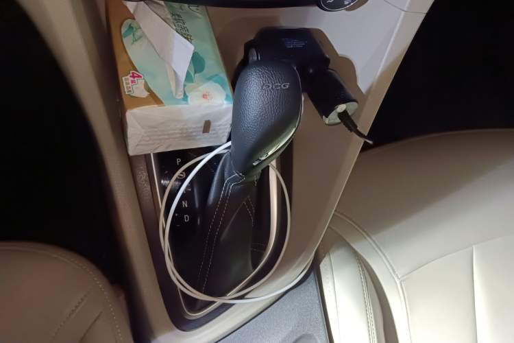 Used Buick GT 2018 15T Dual-Clutch Elite Model China V Standard Gear Lever