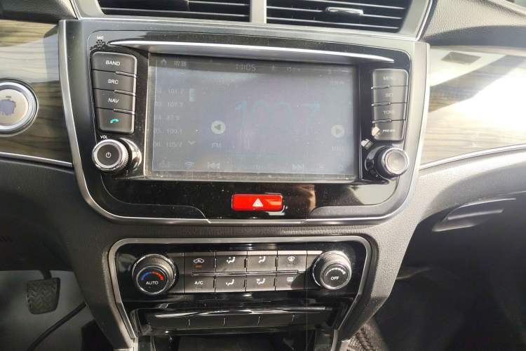 Used Great Wall C50 2014 Upgraded Model 1.5T Manual Elite Version