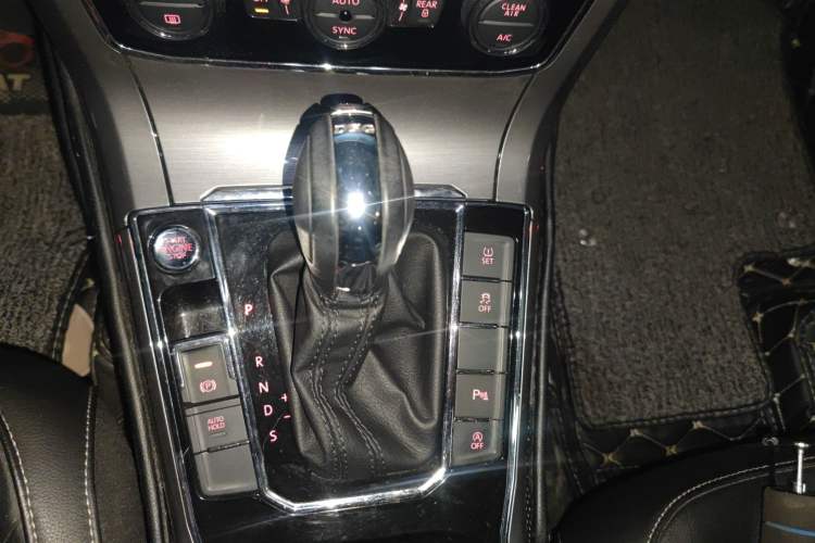 Used Volkswagen Passat 2017 330TSI DSG Luxury Edition