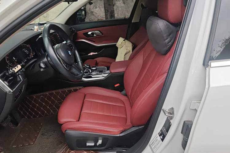 Used BMW 3 Series 2021 Second Facelift 320Li M Sport Package
