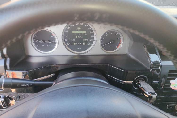 Used Mercedes-Benz GLK-Class 2010 GLK 300 4MATIC Fashion Model