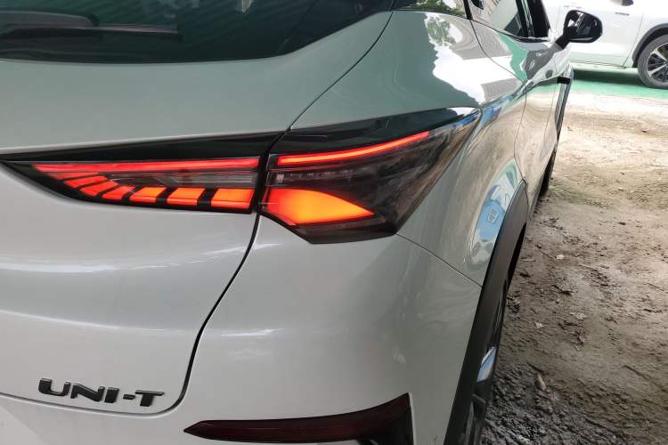 Used CHANGAN UNI-T 2020 1.5T Flagship Version Right Rear Taillight