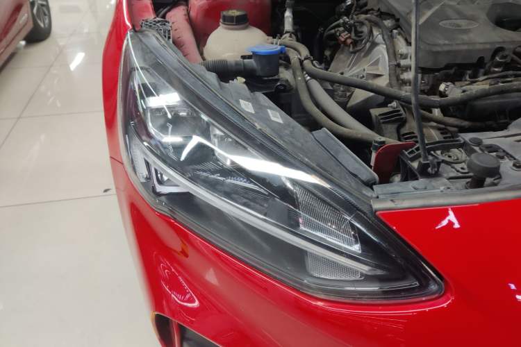 Used Ford Focus 2020 Hatchback EcoBoost 180 Automatic ST Line Right Front Headlight