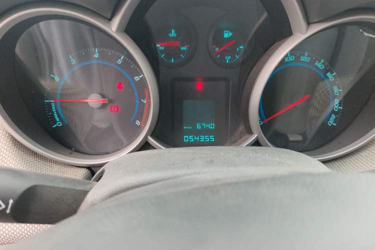 Used Chevrolet Cruze 2012 1.6L SE MT
