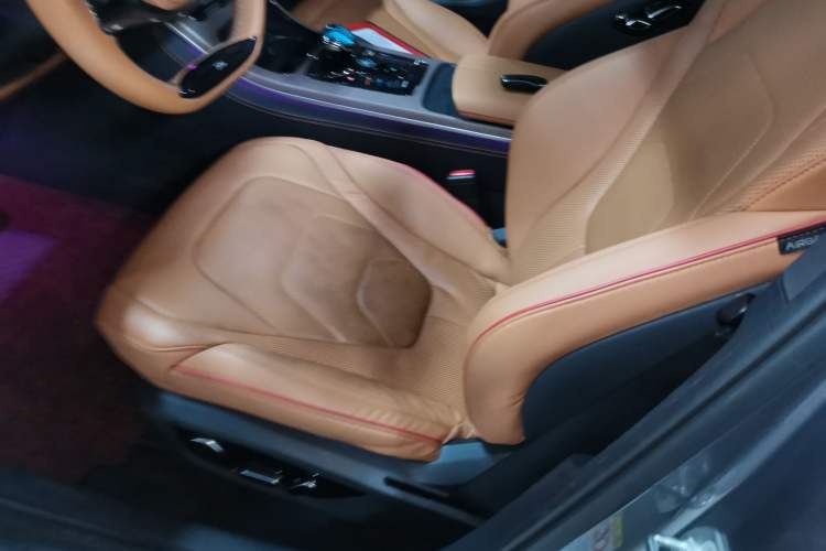 Used BYD Han 2022 EV Genesis Edition 715KM Front-Wheel-Drive Prestige Model
