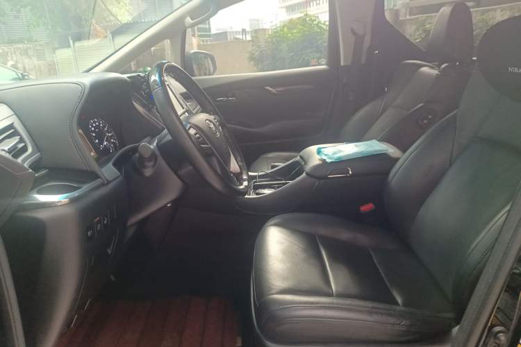 Used Toyota Vellfire 2019 Dual-Engine 2.5L HV Luxury Edition Left Front Seat