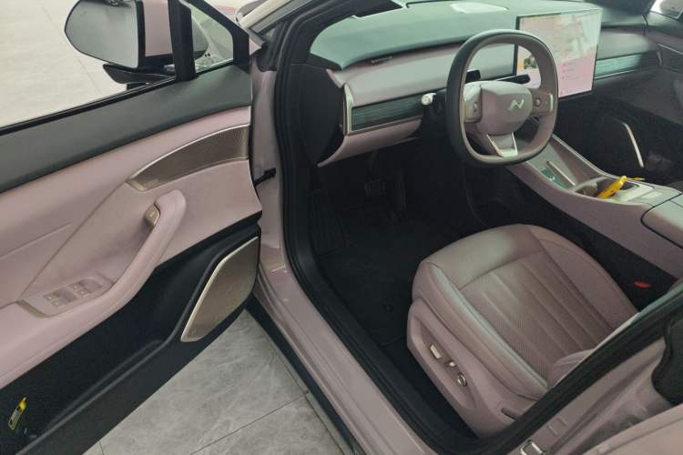 Used ONVO L60 2024 60 kWh Rear-Drive Version
