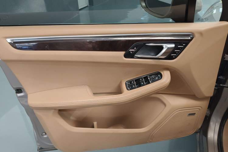 Used Porsche Macan 2014 Macan 2.0T
