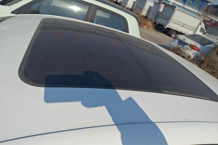 Used Roewe D7 2023 DMH 125km Flagship Edition Roof