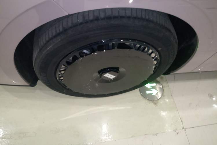 Used Geely Galaxy E8 2024 550 km Range Rear-Drive Dragon Edition