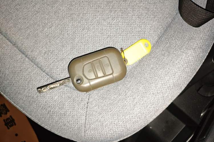 Used Wuling Hongguang MINIEV 2021 Macaron Premium Model – Lithium Iron Phosphate