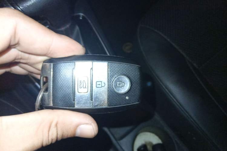 Used Kia KX Cross 2017 1.4L AT GLS
