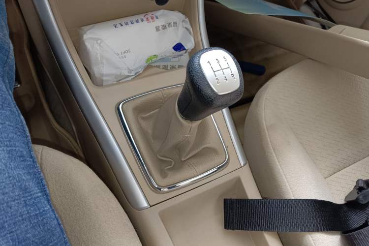 Used BAIC E Series 2013 Hatchback 1.5L Manual Lotte Edition
