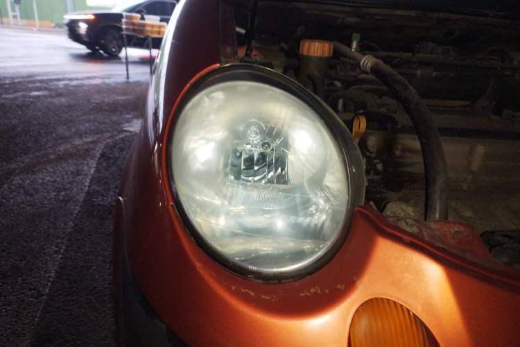 Used Baojun Lechi 2012 1.0L Manual P-TEC Superior Model Right Front Headlight