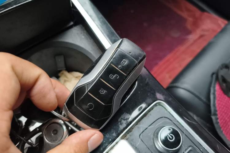 Used BYD Qin Pro New Energy 2019 DM Super Edition 1.5TI Automatic Smart Connect X-Trail Model China V Standard Vehicle Key