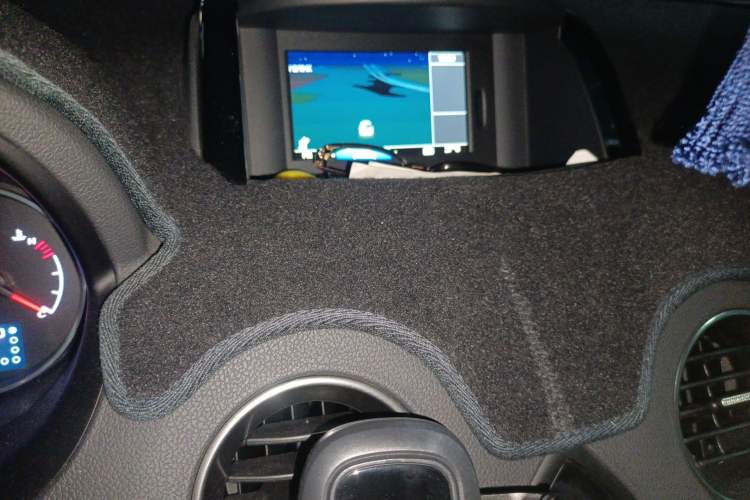 Used Renault Koleos 2012 2.5L Two-Wheel Drive Comfort Edition with Navigation Audio And AC Panel