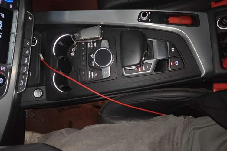 Used Audi A4L 2019 40 TFSI Fashion Edition China VI Emission Standard
