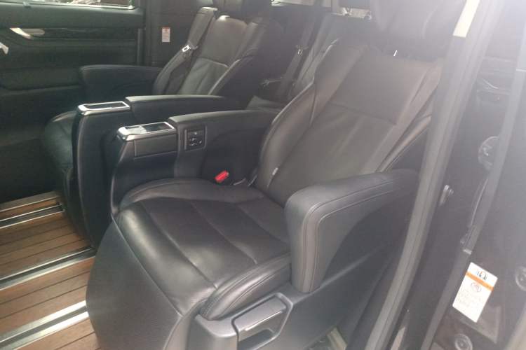 Used Toyota Vellfire 2019 Dual-Engine 2.5L HV Luxury Edition Left Rear Seat