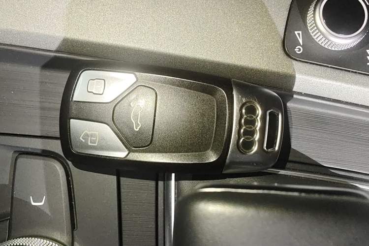 Used Audi A4L 2018 30th Anniversary Edition 40 TFSI Trendy Model