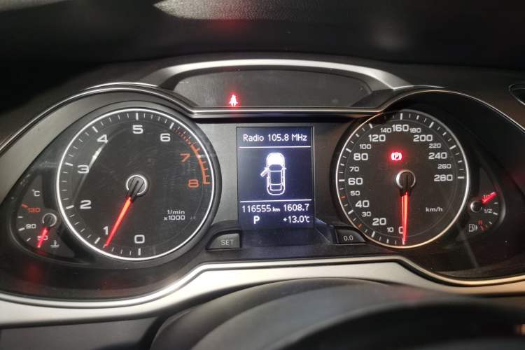 Used Audi A4L 2013 35 TFSI Automatic Standard Model
