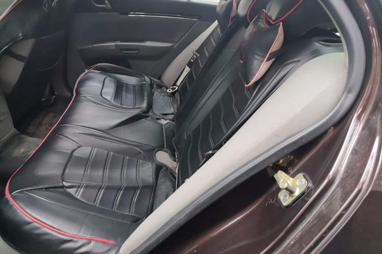 Used Geely Auto Classic Emgrand 2013 Sedan 1.5L Manual Entry-Level Model
