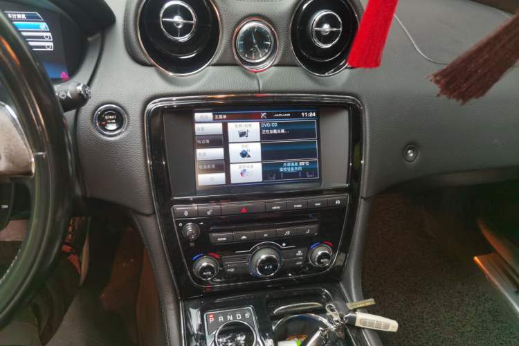 Used Jaguar XJ 2015 XJL 3.0 SC Elegant Business 80th Anniversary Limited Edition
