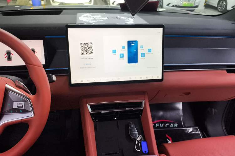 Used BYD Tang L 2025 DM 175KM Drone Player Edition