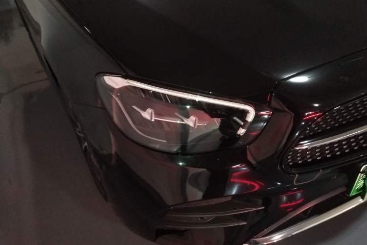 Used Mercedes-Benz E-Class New Energy 2023 E 350 e L Plug-in Hybrid Sports Sedan Right Front Headlight