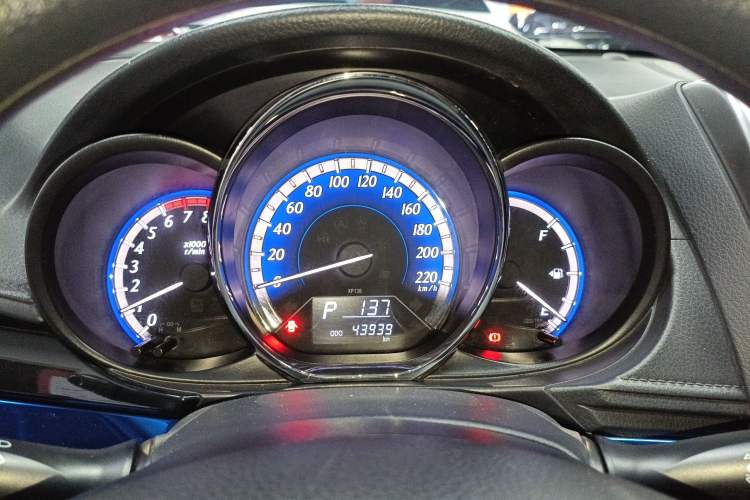 Used Toyota YARiS L Zhi Xuan 2016 Revised Version 1.5G CVT with Dynamic Sunroof
