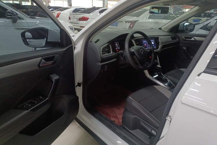 Used Volkswagen T-ROC 2020 230TSI DSG Two-Wheel Drive Advanced Version