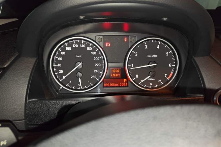 Used BMW X1 2010 sDrive18i Luxury Model