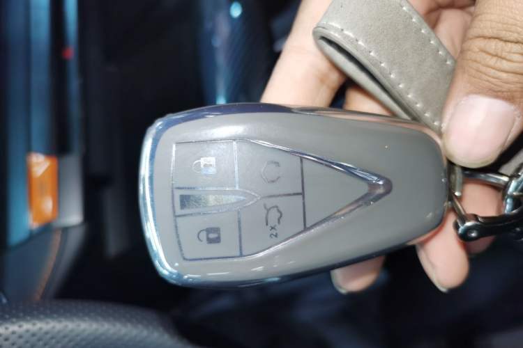 Used CHANGAN UNI-V 2022 1.5T Prestige Version Vehicle Key