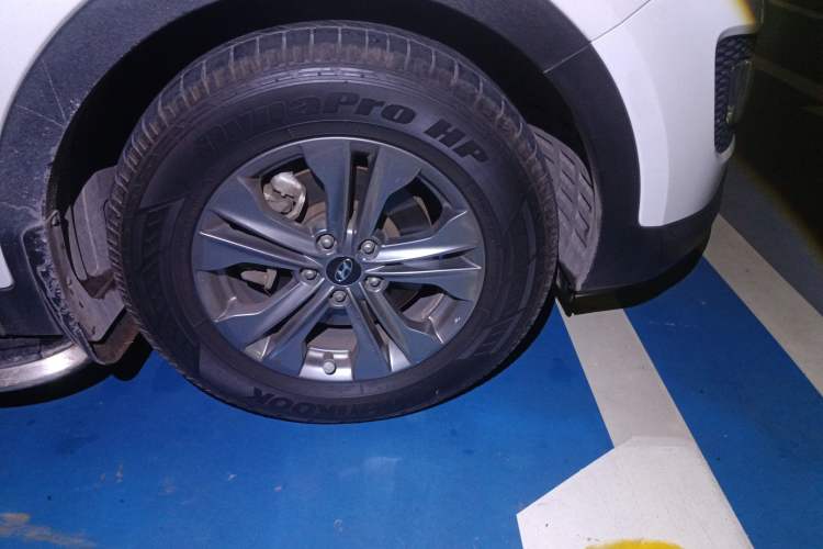 Used Hyundai Santa Fe 2015 2.0T Automatic 4x4 Smart 7-Seater