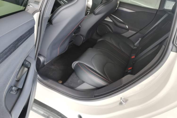 Used Xiaomi Auto SU7 2024 Rear-Drive Ultra-Long Range Advanced Pro-Level Intelligent Driving Version
