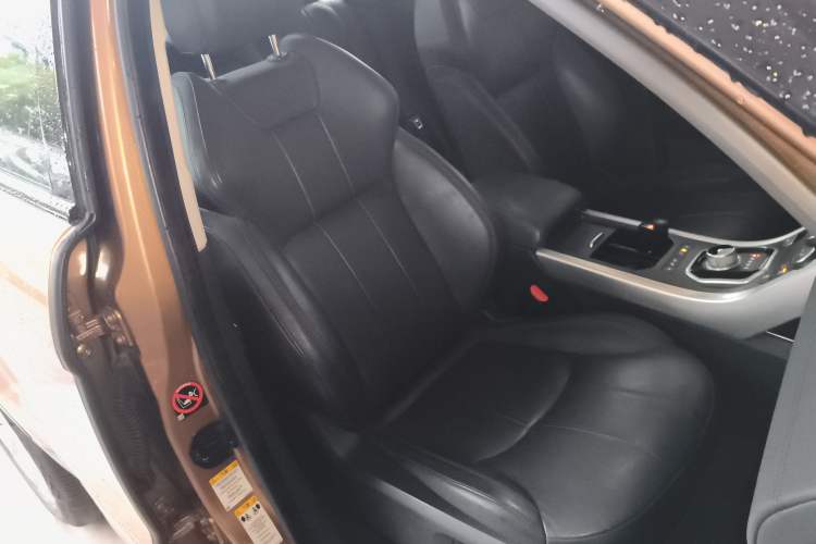 Used Land Rover Range Rover Evoque 2016 2.0T SE Smart Glow Edition
