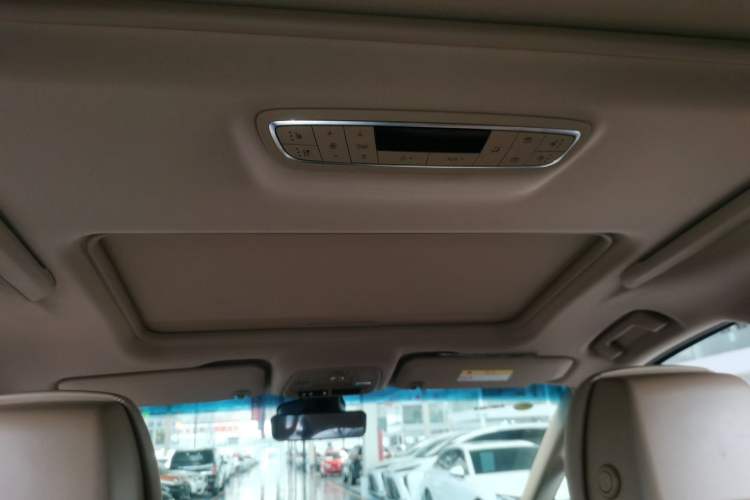 Used Buick GL8 2021 ES Landtrek 653T Luxury Model
