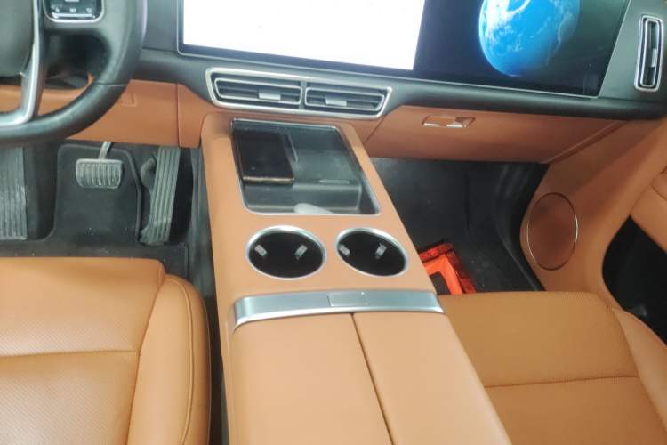 Used Li Auto L8 2023 Max model
