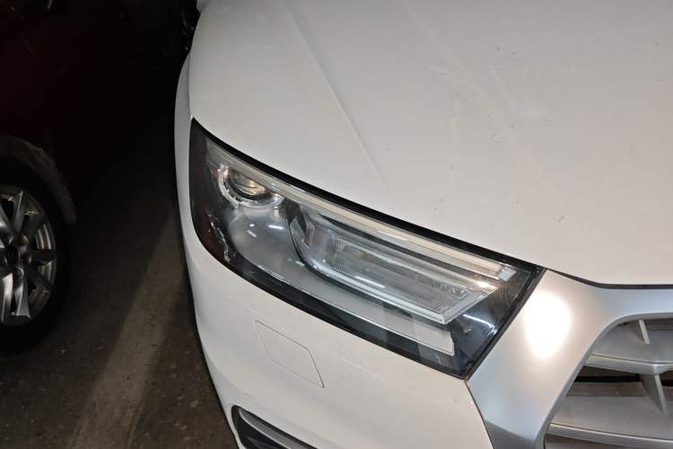 Used Audi Q5L 2018 40 TFSI Prestige Edition China VI Emission Standard Right Front Headlight