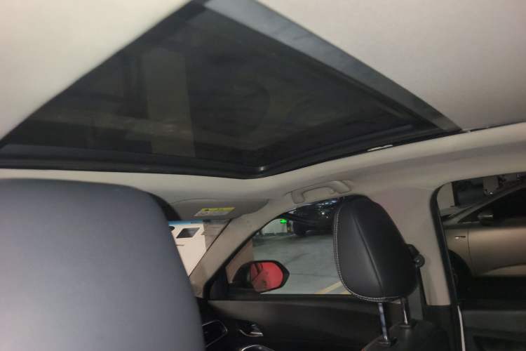 Used Baojun 510 2017 1.5L Automatic Luxury Model Headliner