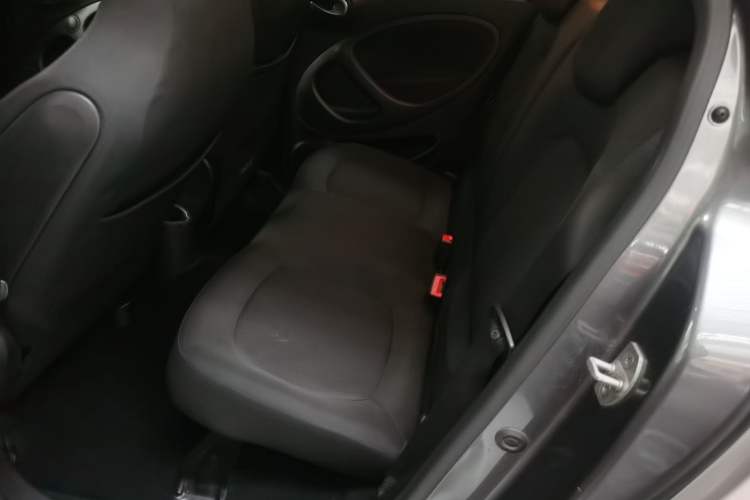 Used smart forfour 2016 1.0L 52 kW Passion Edition