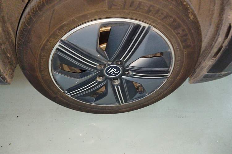 Used BYD Yuan UP 2024 401KM Beyond Edition Right Front Wheel Hub